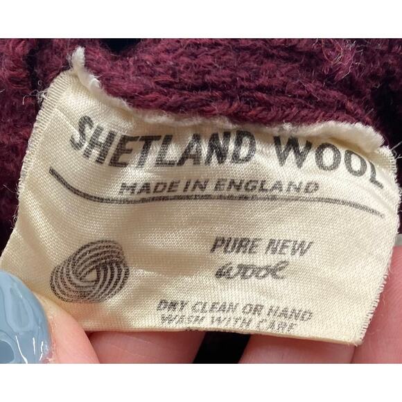 Vintage 60s Hudsons Detroit Sweater Shetland Wool V Neck Elbow Patches Burgundy - Picture 12 of 13